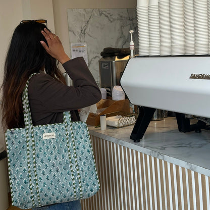tote bag in cafe