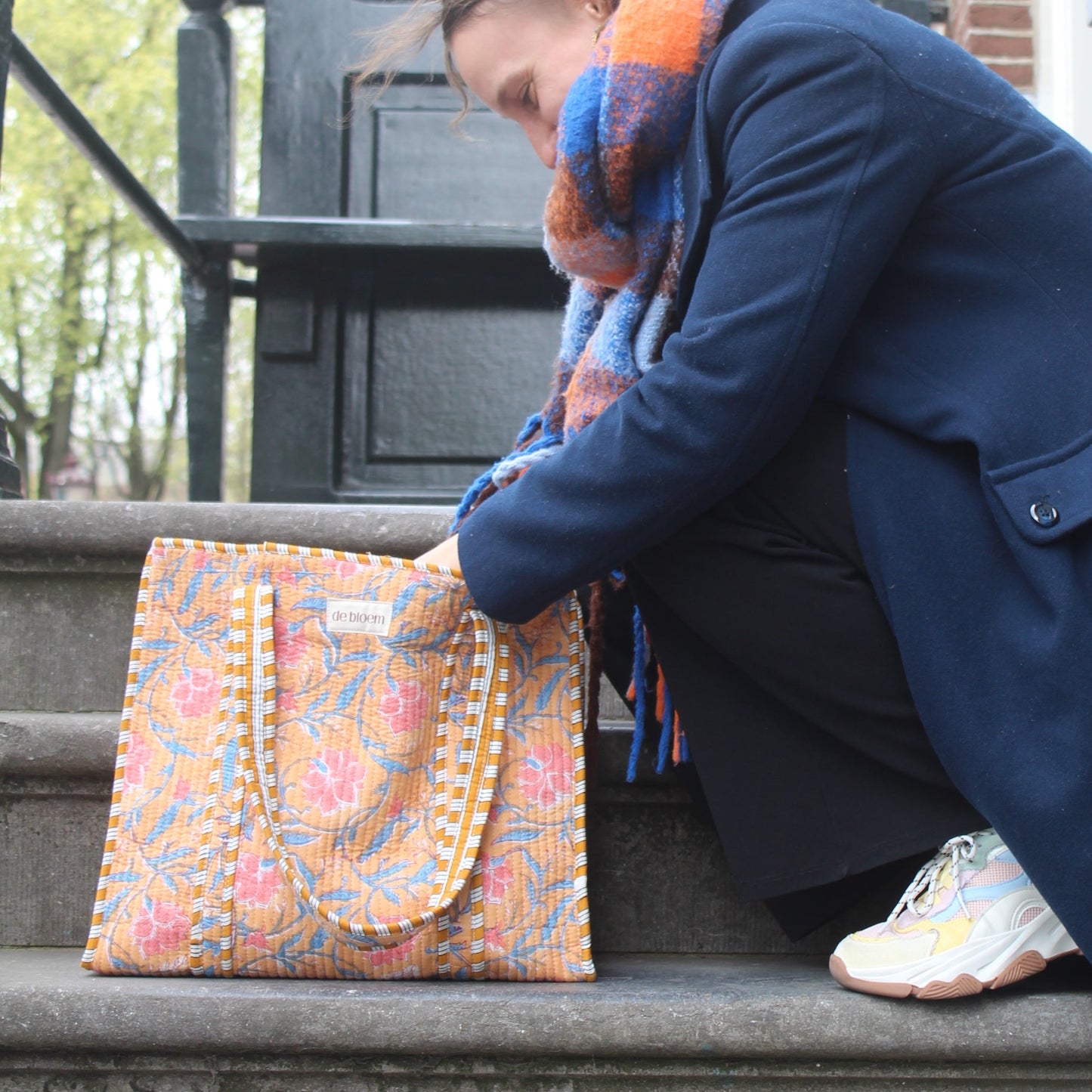 Using tote bag in amsterdam